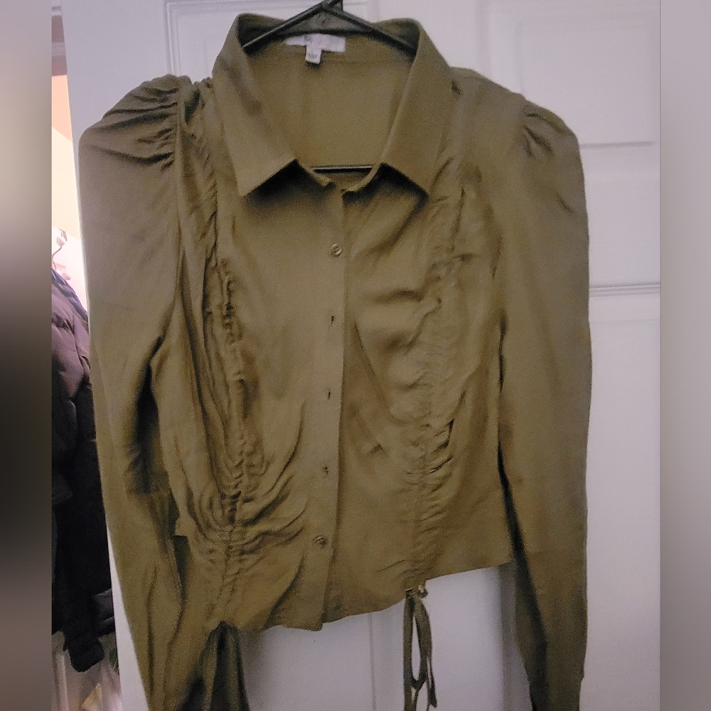 Women crop button up shirt